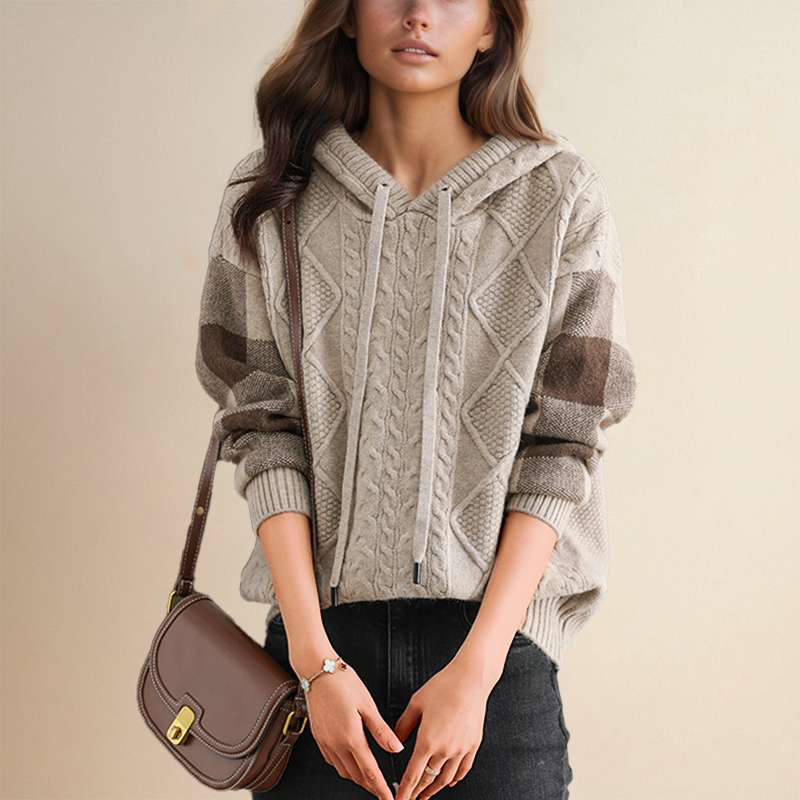 Isa | Gestrickter Kapuzenpullover